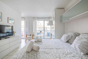 Charming Studio with pool & balcony -Heart of Nice